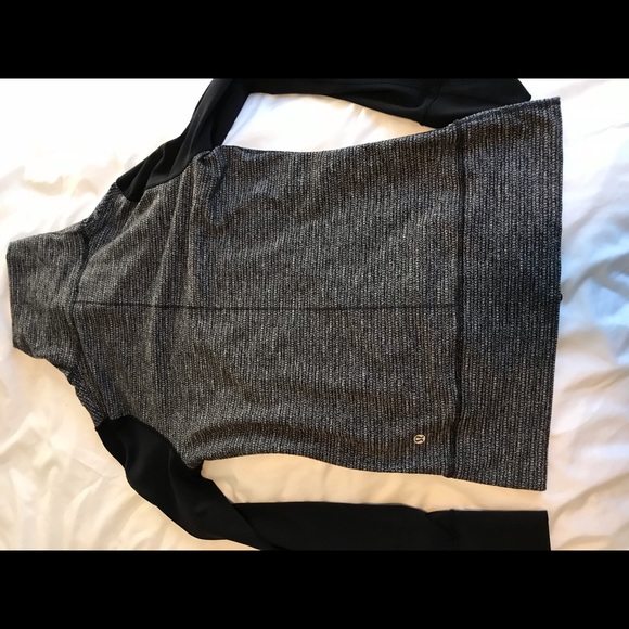 Lululemon jacket - Picture 3 of 3